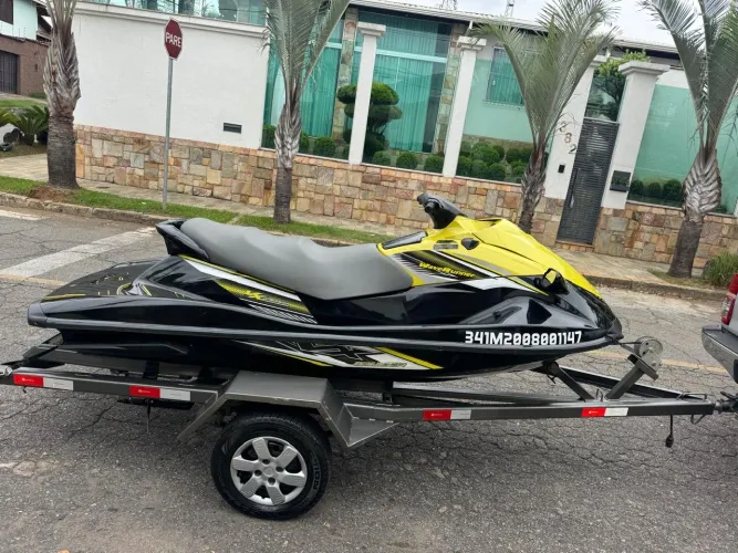 Jet ski vx 1100