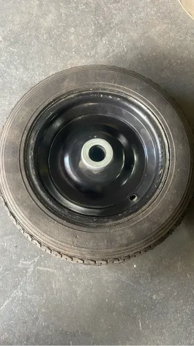 Pneu maciço 325/8 