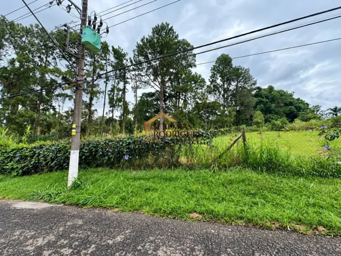 Terreno a venda no Chácaras Cataguá em Taubaté/SP.