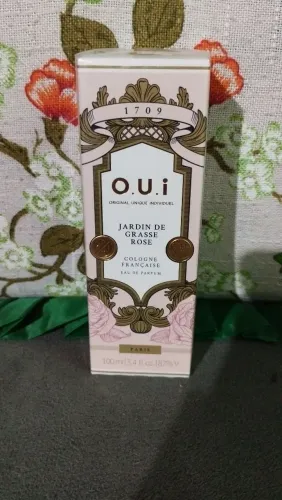 Perfume O.U.I marca importada oBoticário