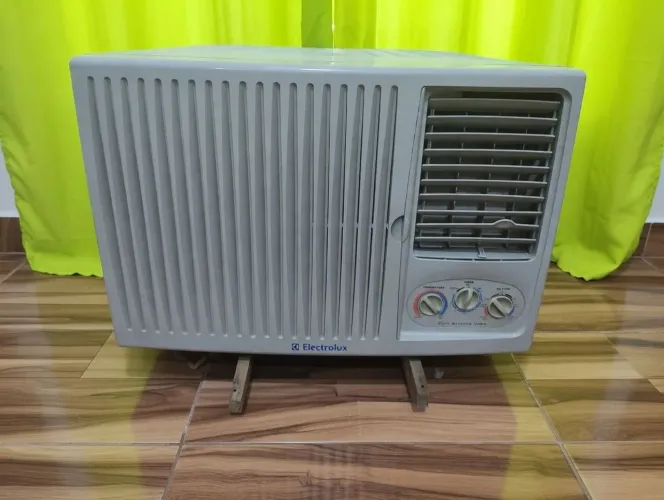 Ar condicionado janela gaveta 10.000 btus Electrolux