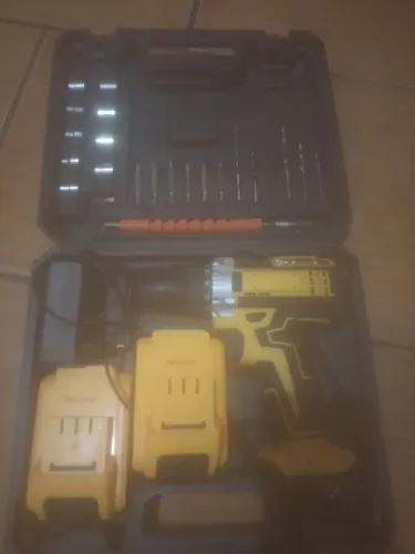 Parafusadeira com 2 2 baterias de 48v