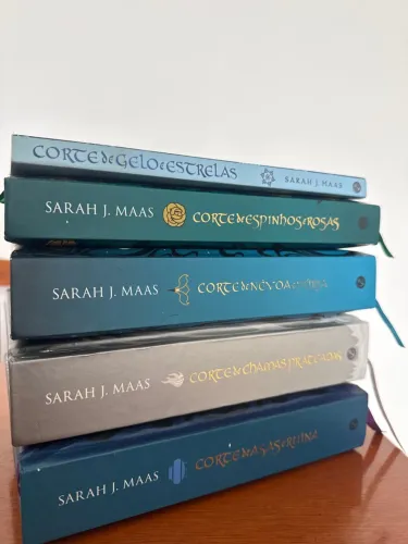 ACOTAR - coleção deluxe