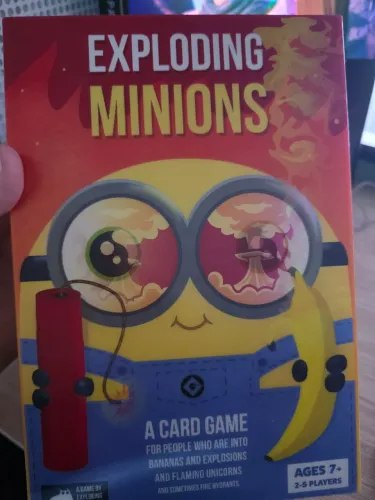 vendo jogo de tabuleiro exploding minions em inglês em perfeito estado e sleevado