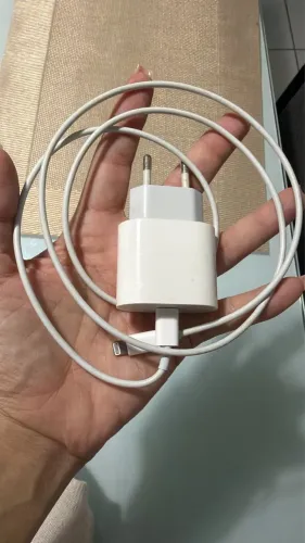 Carregador original IPhone 14 