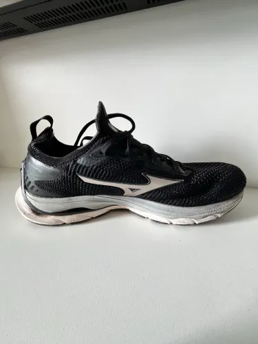 Tênis Mizuno Wave Sky