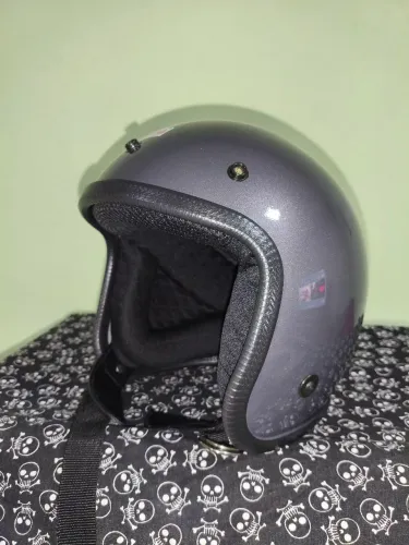 Capacete custom Old School, rebaixado, Harley Davidson IRON HEAD 