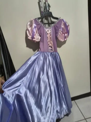 Fantasias vendidas separadamente