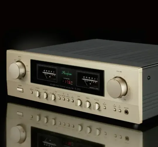 Accuphase E-270 Amplificador De Potência 90-120w - High End