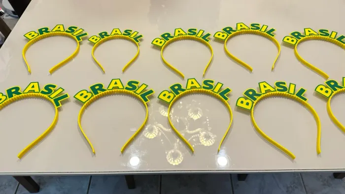 Kit com 10 Tiaras copa do mundo Brasil no atacado