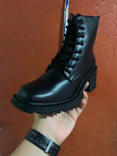 Bota feminina tamanho 38