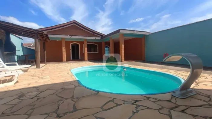 Casa com 4 dormitórios à venda, 174 m² por R$ 1.200.000,00 - Centro - São Bento do Sapucaí
