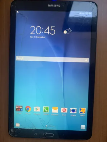 Tablet Samsung Galaxy Tab E, (usado com problemas no visor)
