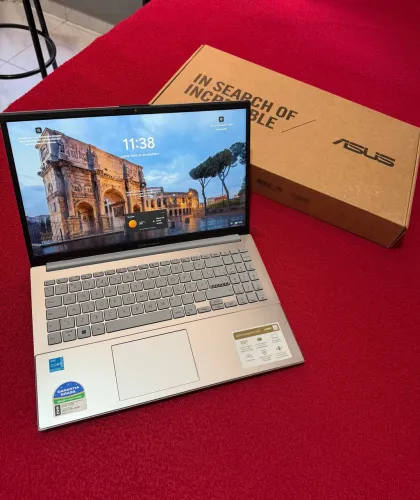 NOTEBOOK ASUS I3-N305 NOVO COM CAIXA + GARANTIA,TELA IPS,04GB RAM,SSD 256GB,GHZ MAX 3.80