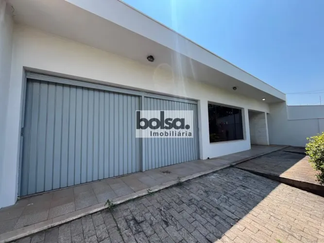Casa para aluguel com 3 quartos em Alto Higienópolis, Bauru - SP