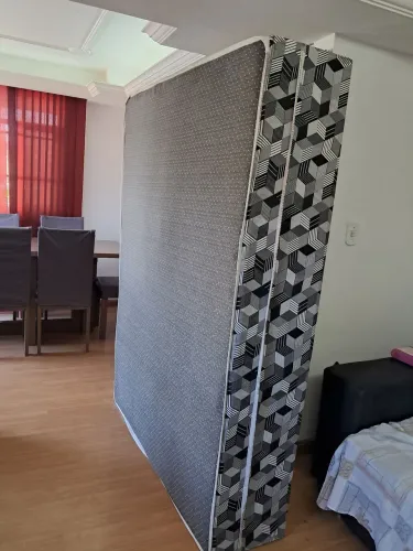 Cama Box Casal em Perfeito Estado - Apenas 3 Meses de Uso!