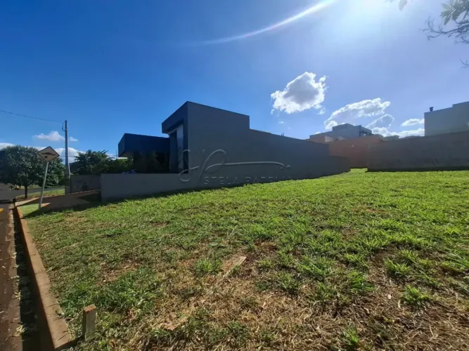 Terreno de 260m² à venda em condomínio - Reserva Imperial