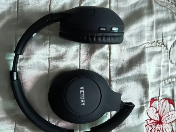 Fone bluetooth Victory dobrável giratório