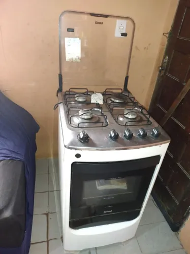 Fogão 4 bocas, com acendimento automático bivolt usado.