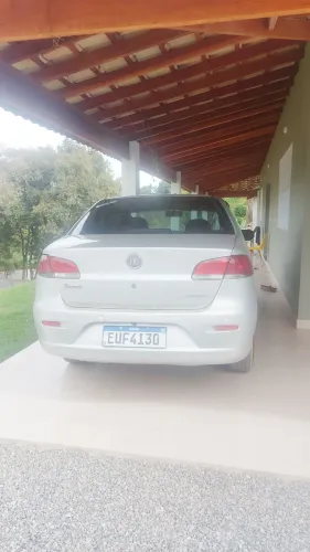 Fiat Siena Essence 1.6 Flex 16V 4P 2012