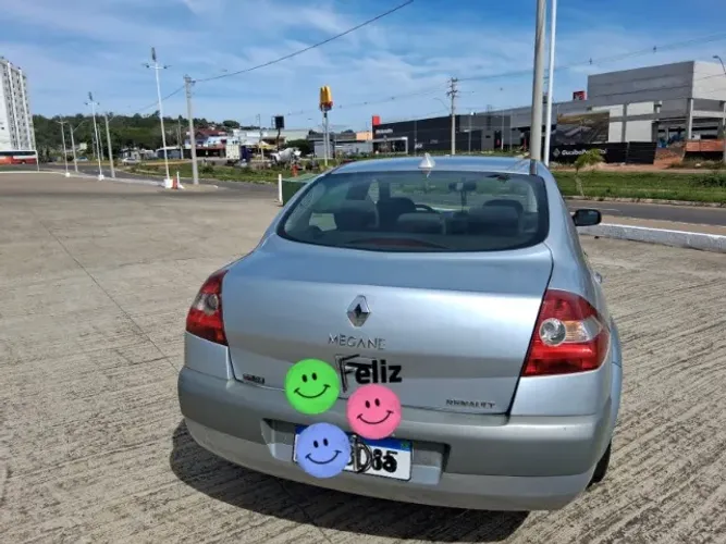 Renault Megane Sedan Dynamique Hi-flex 1.6 16V 2008