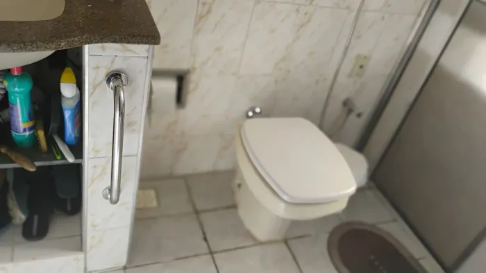 Instalação de barra de apoio.