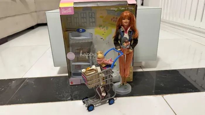 Happy Family Mercado - Barbie Midge