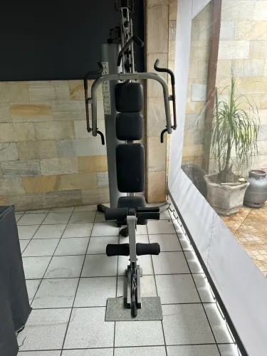 Aparelho de academia/musculação