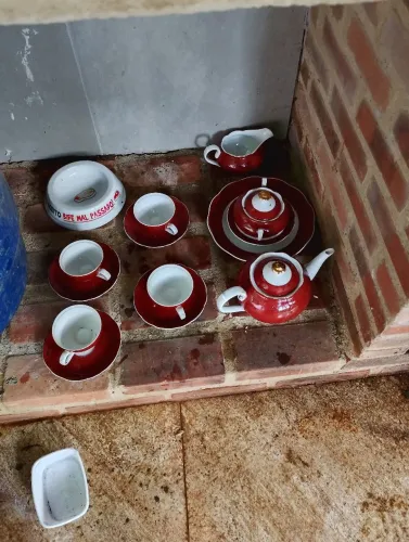 Conjunto de 7 peças em porcelana de alto padrão... oportunidade particular****