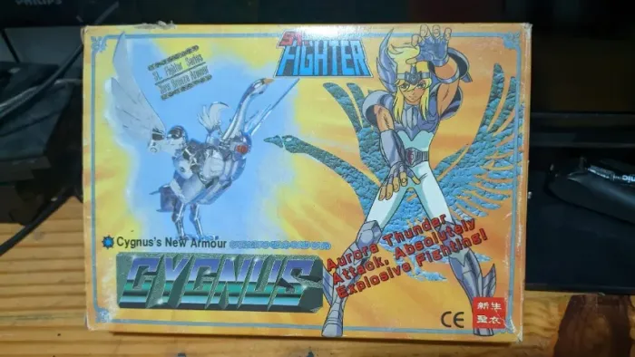 Cavaleiros do Zodíaco Vintage - Cisne Dourado Saint Fighter - Saint Seiya