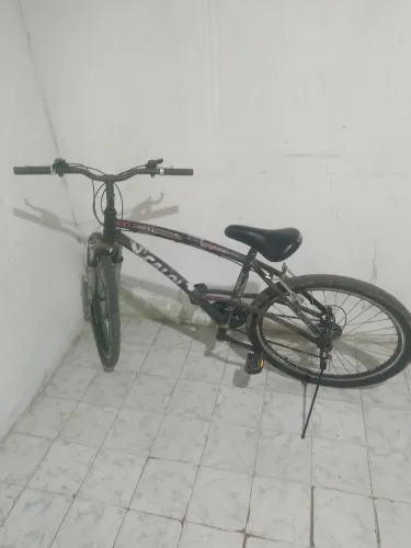 Vende se bicicleta