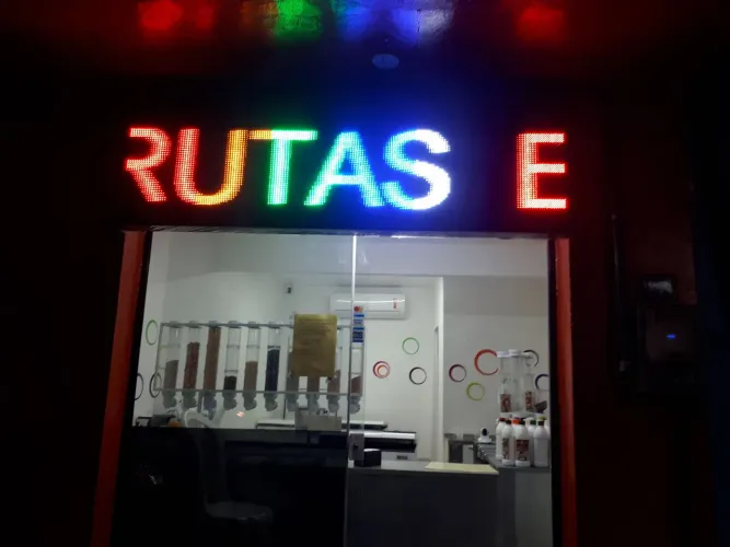 Letreiro painel de led colorido 200X60cm
