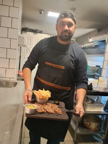 Churrasqueiro e Parrillero 
