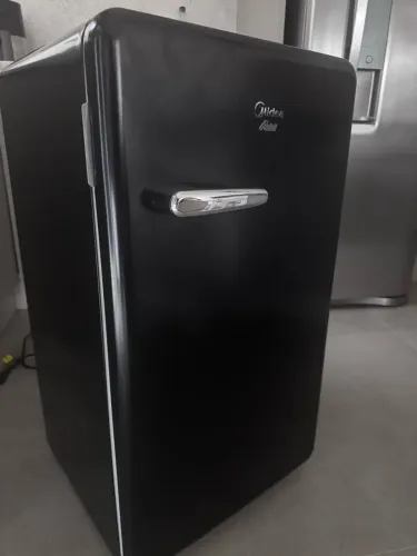 Frigobar Retrô Midea 95 Litros Preto - MRV10P1 - 110V