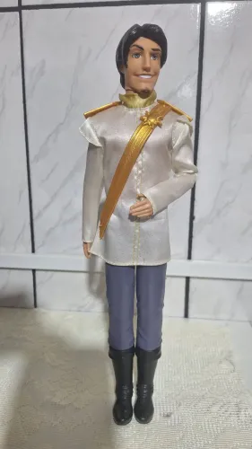 Boneco Flynn Rider