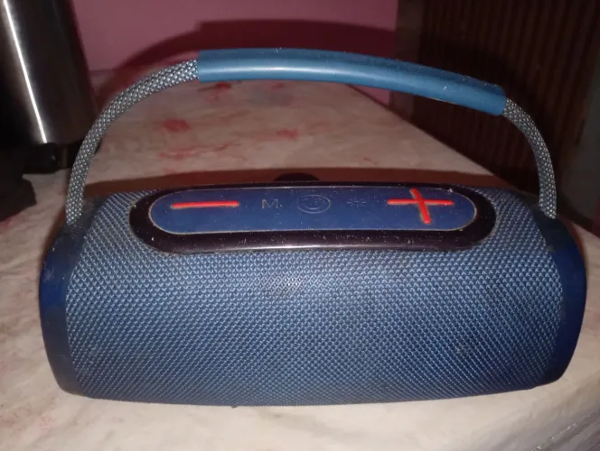 BOMBOX JBL USADA A VENDA