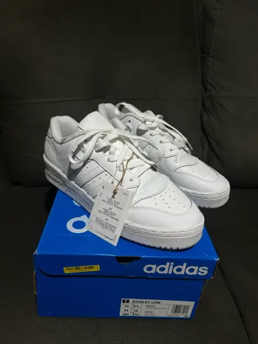 Tênis Adidas Rivalry Low White