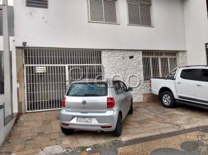 Sobrado à venda em Campinas, Vila Itapura, com 4 quartos, com 318 m²