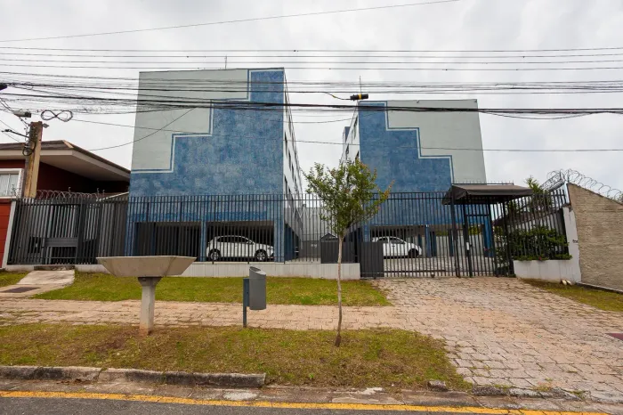 APARTAMENTO com 3 dormitórios para alugar por R$ 2.500,00 no bairro Rebouças - CURITIBA / 