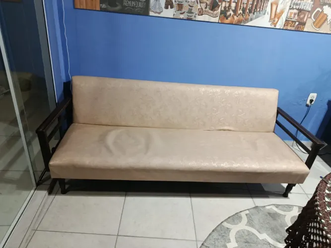 Sofá cama em courino!!!
