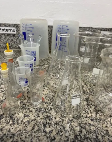 Vidrarias e utensílios para farmácia de manipulação