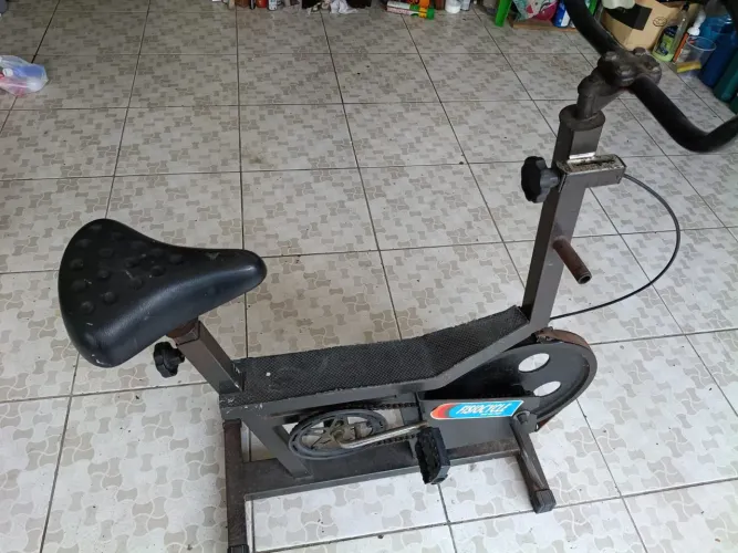 Bicicleta  de ginástica 