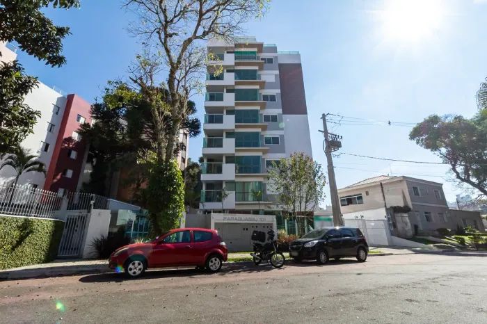 Edifício Paguassu 101: Cobertura Duplex de Luxo no Coração de Curitiba