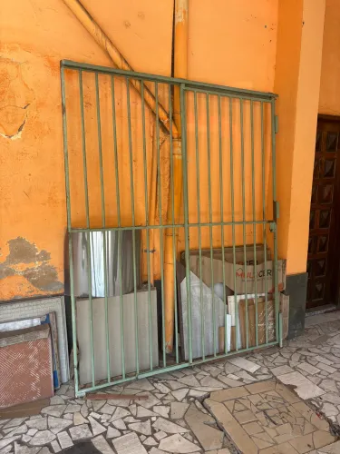 Vendo portão de grade ferro/metalon