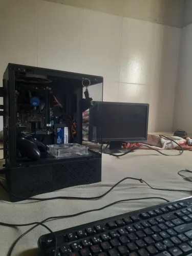 Vendo PC gamer ou troco em iPhone 11 em ótimas condições