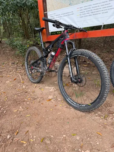 Oggi Cattura Carbon Full Suspension Tam. 19 | XT | Reba 120 | Novatec