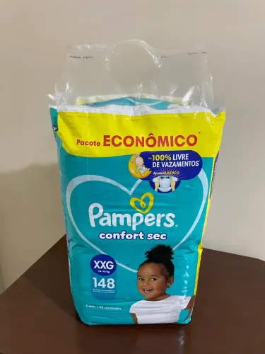 Vendo um Pacote de Fraldas Pampers Confort Sec (Nova e lacrada) 148 Unidades ( XXG ).