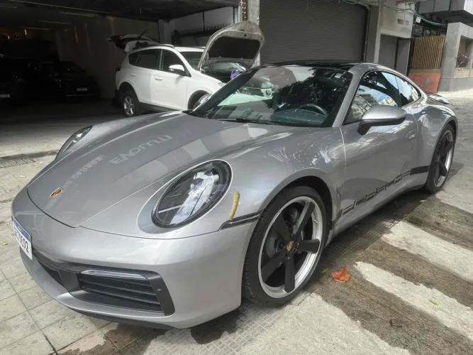 Porsche 911 Carrera 3.0 24V H6 PDK 2022