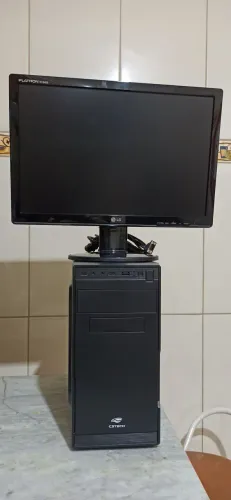 Pc para trabalho e estudos.