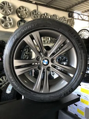 Rodas BMW 325 2017 aro 17 Originais + Pneus DELINTE DS7 225/50/17 novos por R$5.080,00